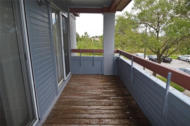 Building Photo - 10265 Gandy Blvd N