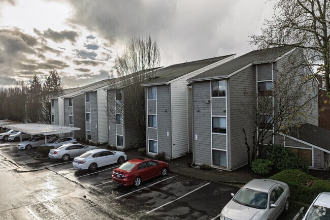 Parking lot - Waterbrook Loft and Apartments