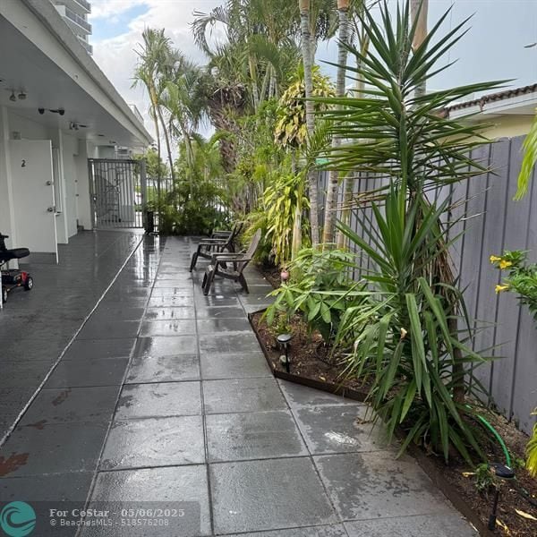 Building Photo - 2918 N Ocean Blvd