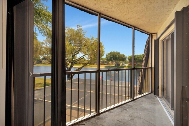 Building Photo - 44 Springdale Cir