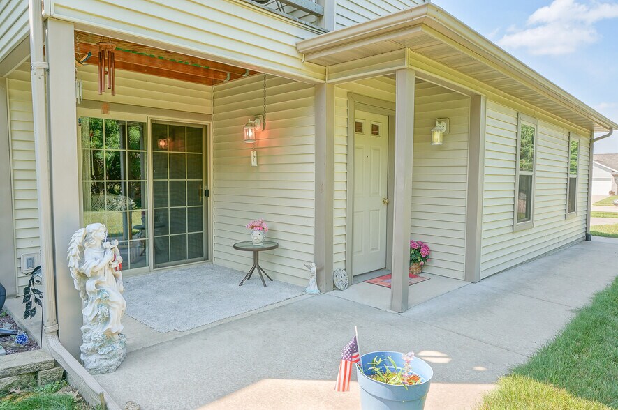 Patio Downstairs - 2825 Northridge Dr