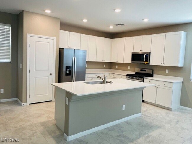 Building Photo - 7030 Toll Mountain St