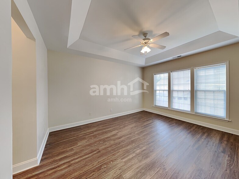 Building Photo - 112 Spalding Ln