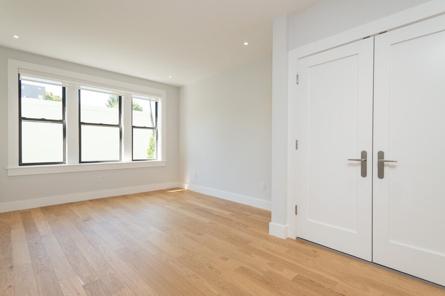 Building Photo - 4 Elko St