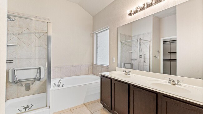 Building Photo - 6026 Cielo Ranch