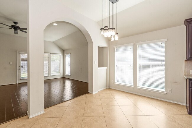 Building Photo - 2943 Fair Chase Dr