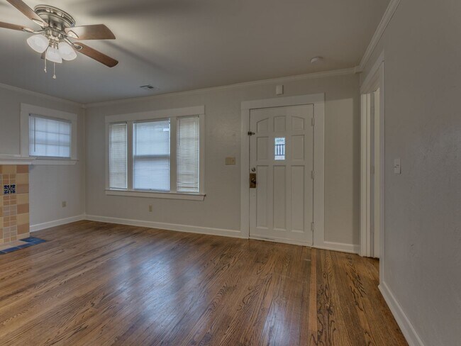 Building Photo - 3 Bedroom 2 Bath home in Shawnee!