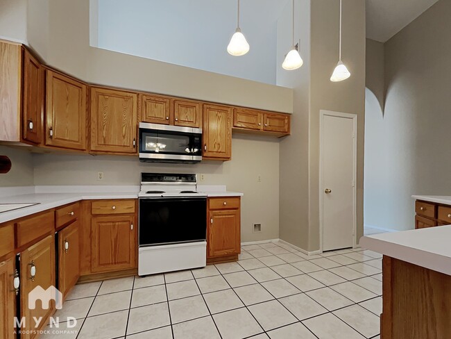 Building Photo - 3828 W Mariposa Grande Ln