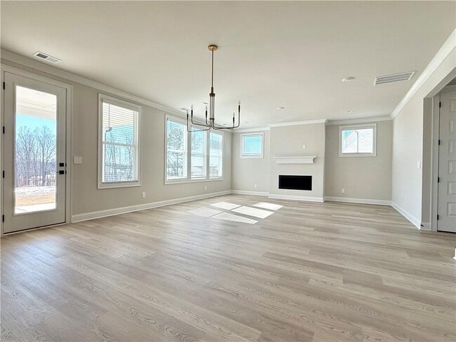 Building Photo - 3227 Madeira Dr