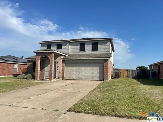 Building Photo - 2508 Mikulec Dr