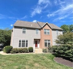 Building Photo - 138 Bishops Gate Ln