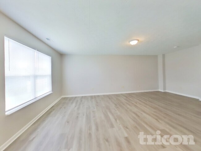 Building Photo - 949 Knox Dr