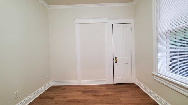 Building Photo - 1720 N Pearl St