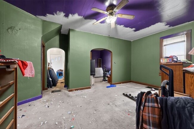 Building Photo - 1220 Erie St