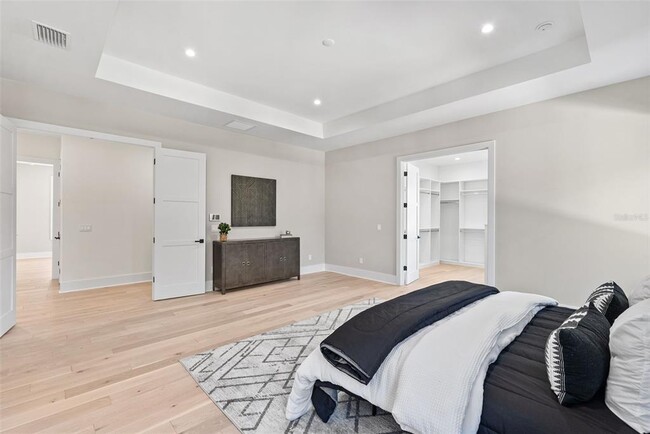 Building Photo - 2106 S Cortez Ave