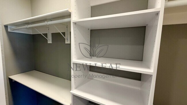 Building Photo - 17017 Holguin Ct