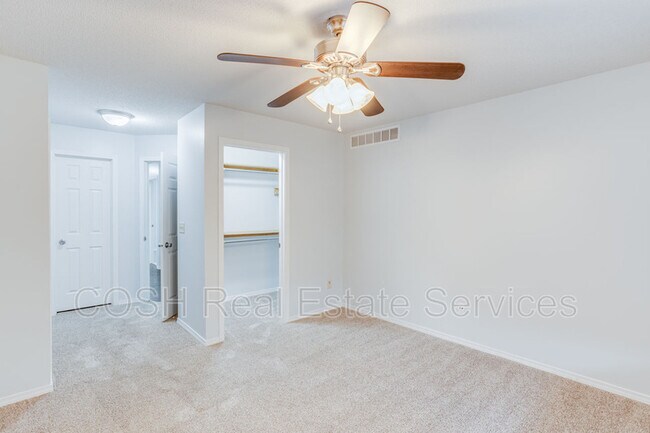 Building Photo - 1046 E Karla Ct