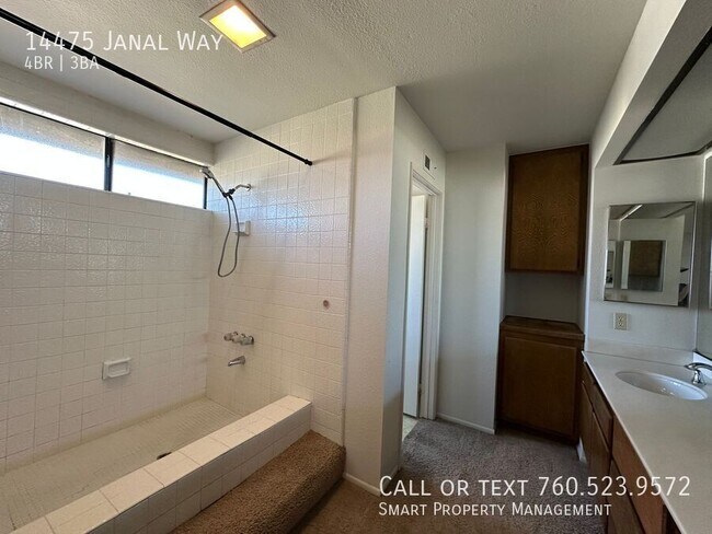Building Photo - 14475 Janal Way