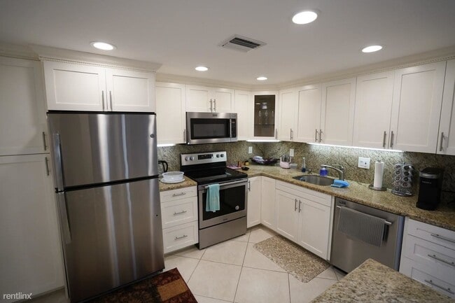 Building Photo - 2 br, 2 bath Condo - 2851 S Ocean Blvd Apt 5P