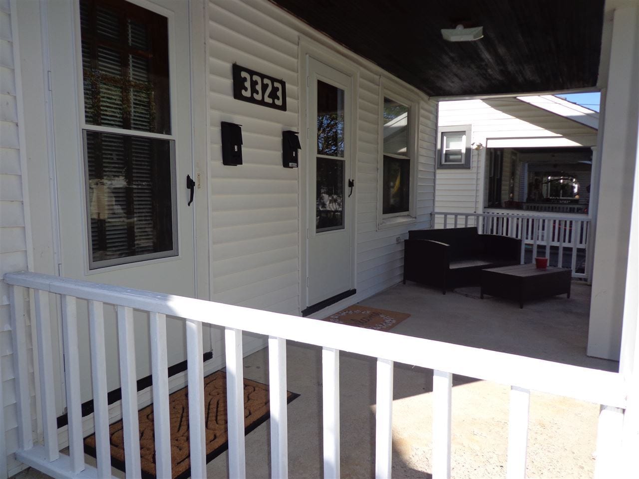 front entry - 3323 Emerson Ave