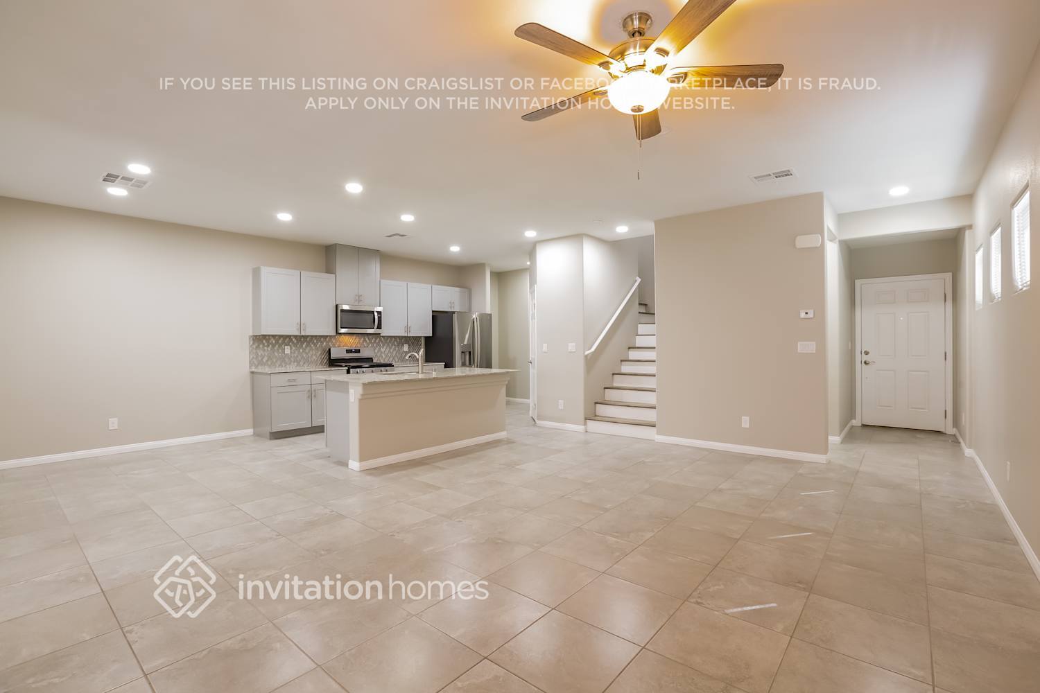 Building Photo - 9291 S Park St