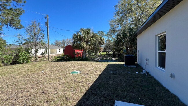 Building Photo - Spacious 3BD/2BA Palm Bay Home – Modern Comfort & Great Location!