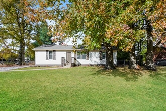 Building Photo - 346 Woodale Dr