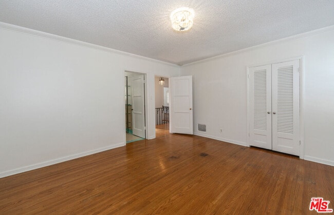 Building Photo - 3986 Hepburn Ave