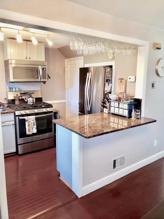 Building Photo - 62 Pierce Rd