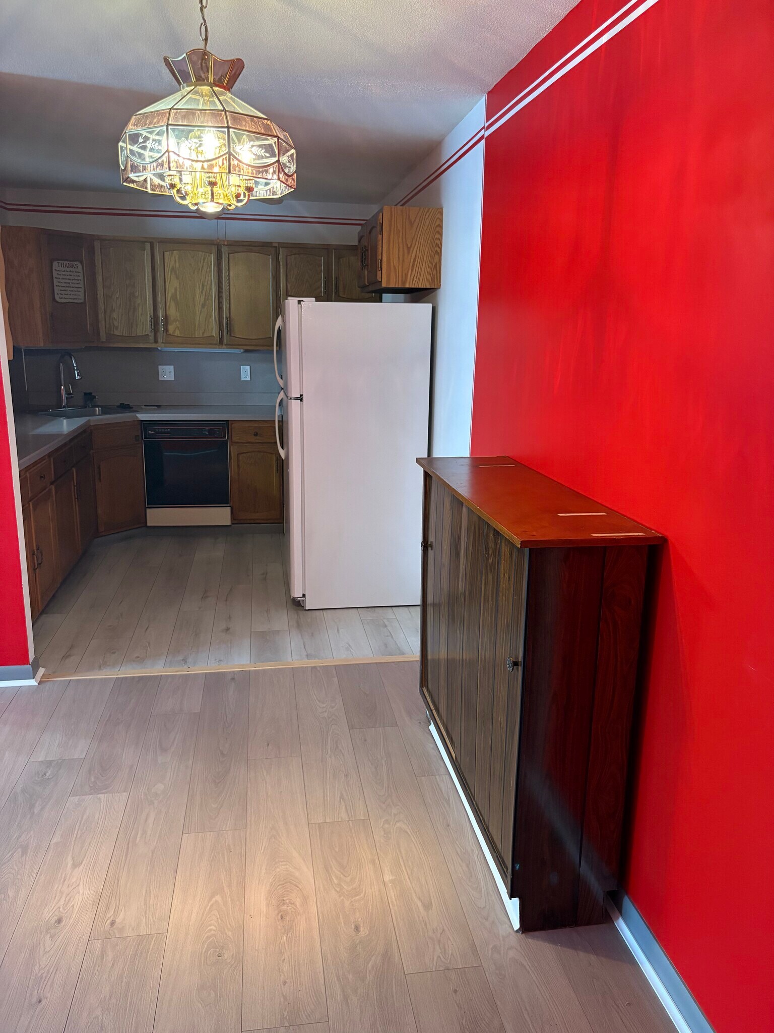 Building Photo - 1274 E Main St