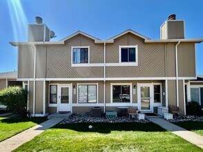 Building Photo - Updated Two Bed Townhome Nestled in the He...
