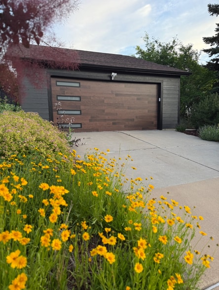 Building Photo - 226 Lois Cir