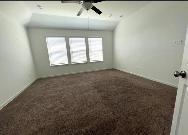 Building Photo - 3011 Azalea Pt