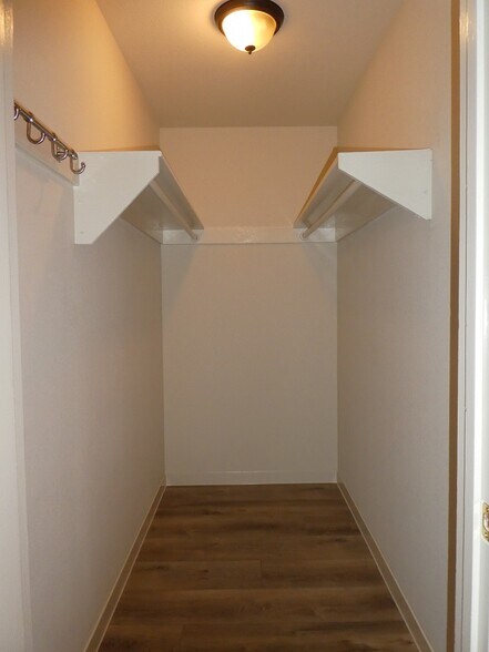 Building Photo - 20930 Cato Ct
