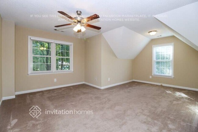 Building Photo - 7022 Surrey Dr