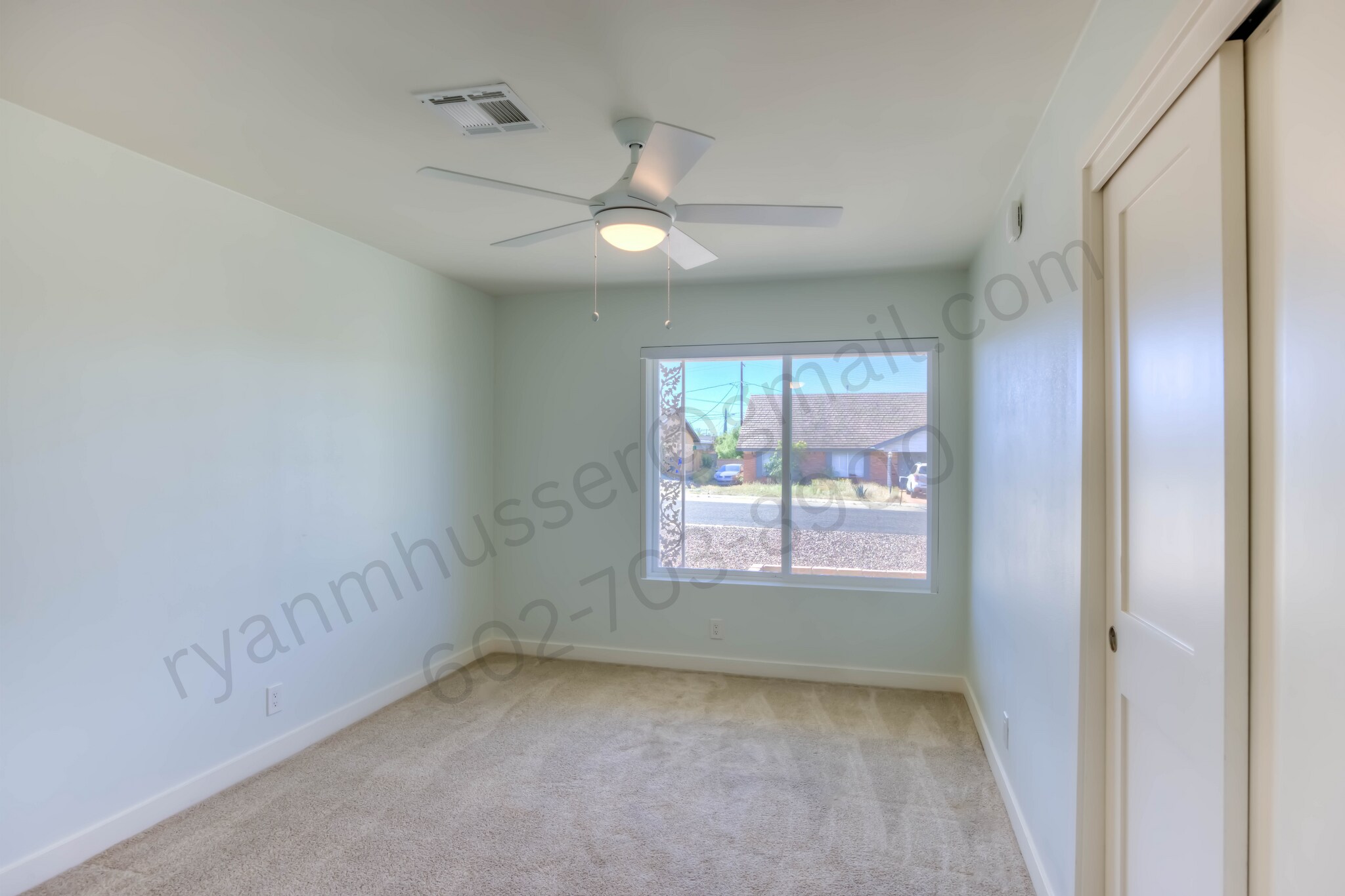 Building Photo - 6821 E 4th St