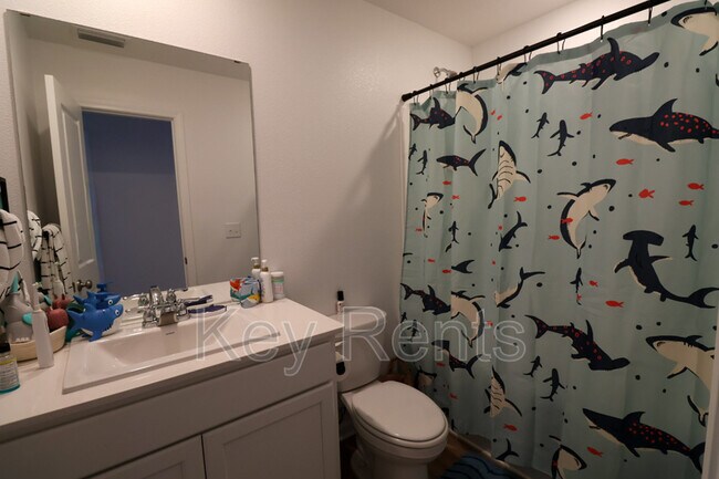 Building Photo - 6724 Paso Fino Dr