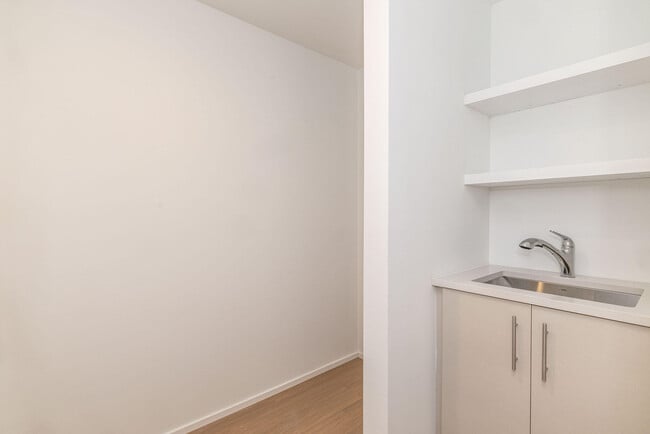 Building Photo - 1189 Harmony Ct