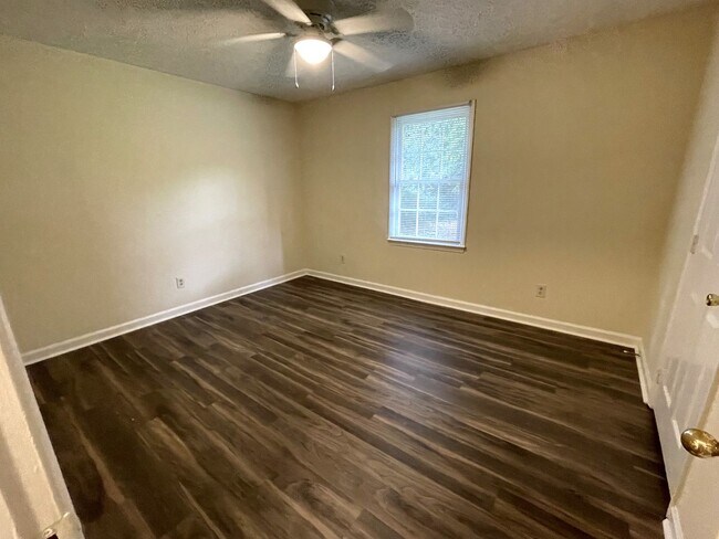 Building Photo - LEXINGTON HEIGHTS - 435/437