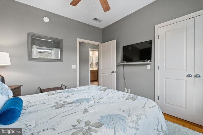 Building Photo - 3369 Preston Shore Dr