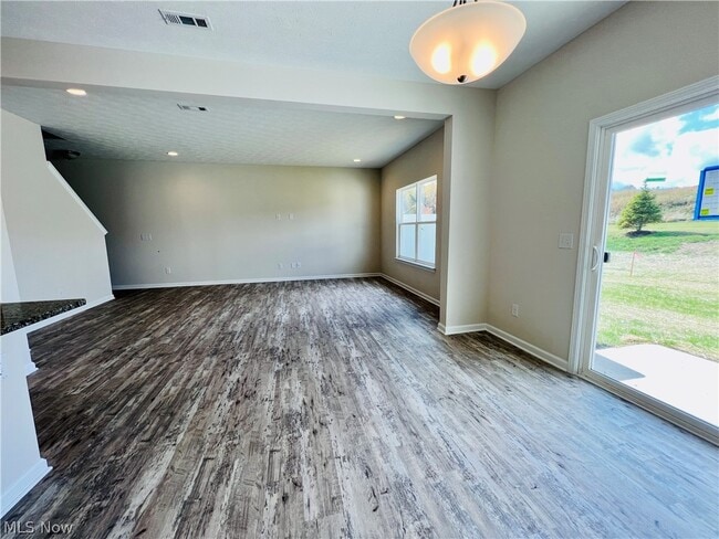 Building Photo - 3468 Magnolia Ln