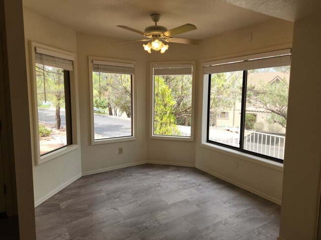 Building Photo - Three Bedroom at Green Valley Park
