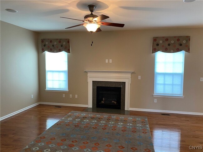 Building Photo - 107 Shaker Heights