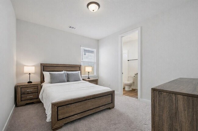 Building Photo - 292 Big Banyan Dr