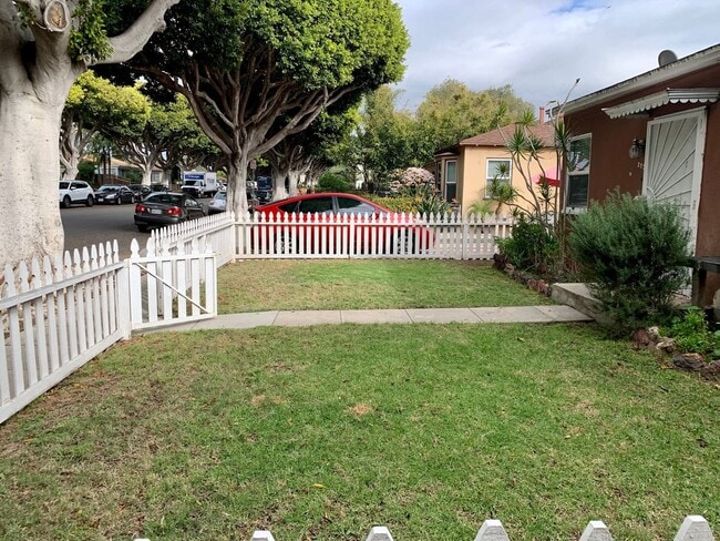 Building Photo - 155