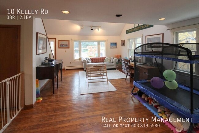 Building Photo - 10 Kelley Rd