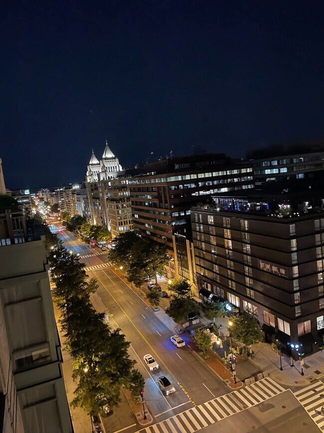 Building Photo - 1150 K St NW