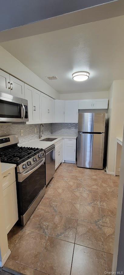Building Photo - 82-104 Country Pointe Cir