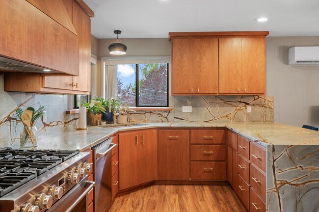 Building Photo - 2020 Fairmount St