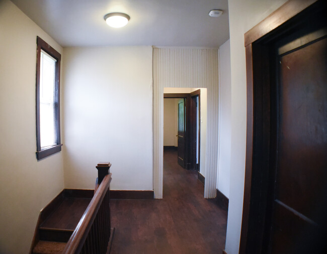 Hallway/Entryway - 227 Maytide St